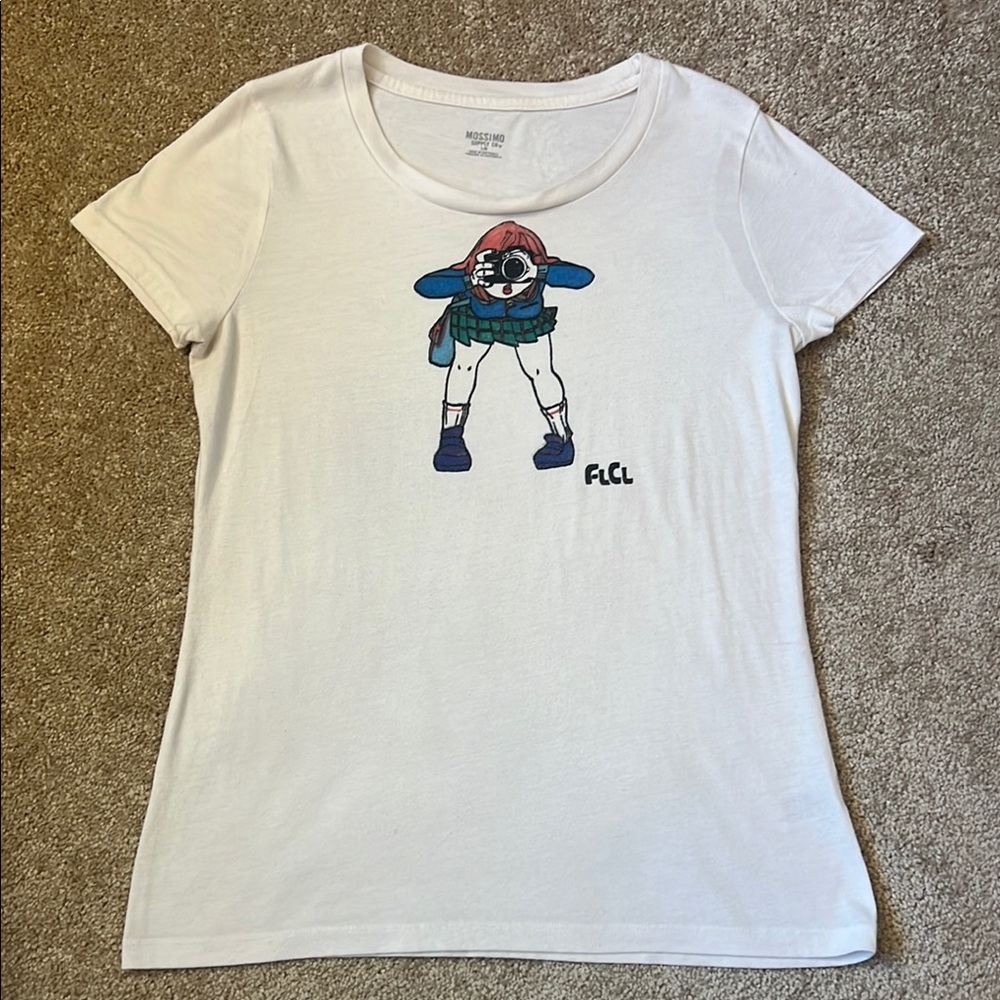 Mossimo Supply Co. White Graphic Tee Photographer Size Large